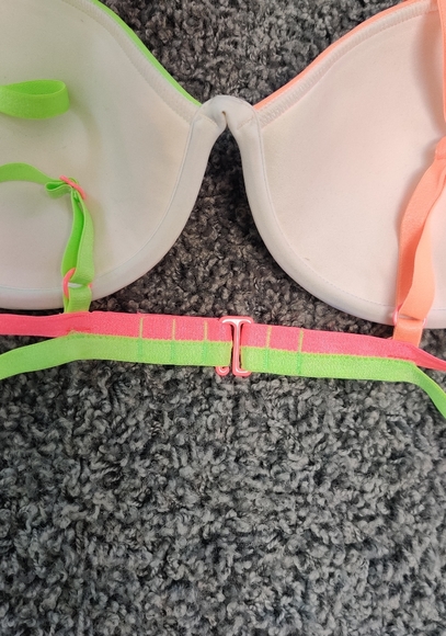 VS great condition, white and neon bikini top - Picture 4 of 5